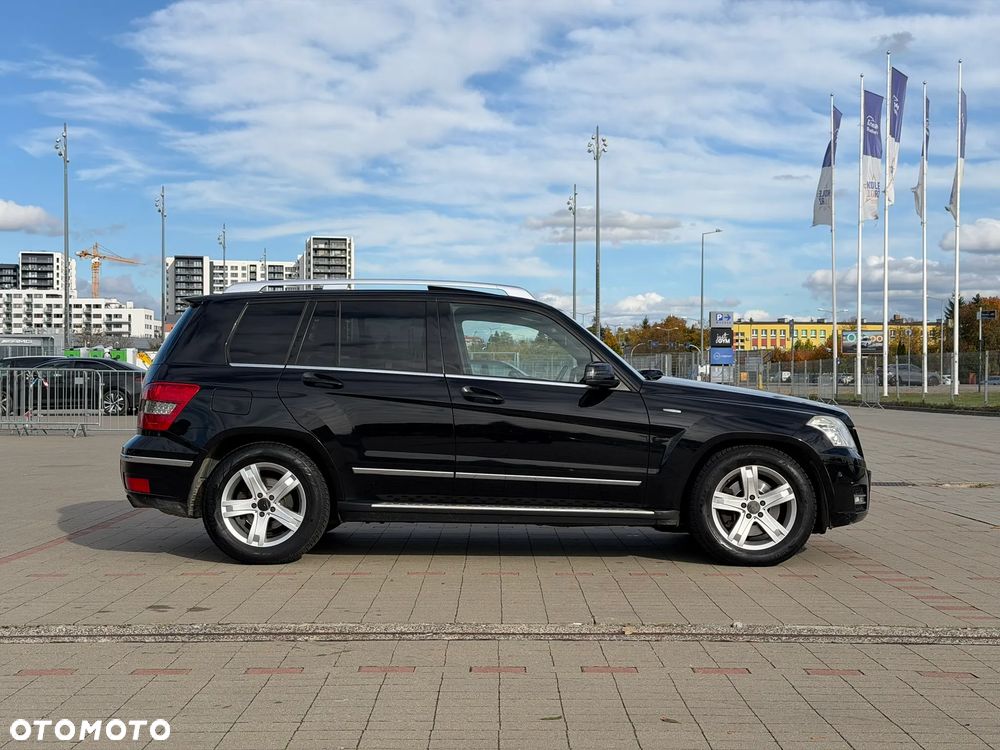 Mercedes-Benz GLK 220 CDI DPF 4Matic BlueEFFICIENCY 7G-TRONIC - 8