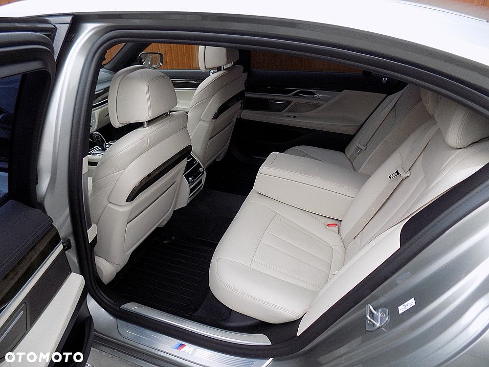 BMW Seria 7 745Le xDrive - 6