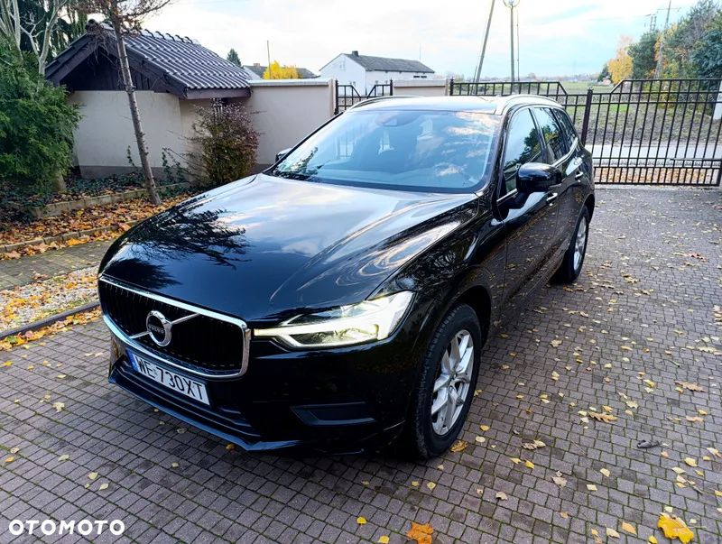 Volvo XC 60 T5 AWD Momentum Pro - 1