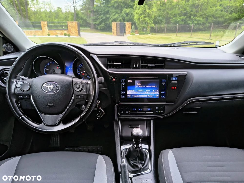 Toyota Auris 1.6 D-4D Dynamic - 21