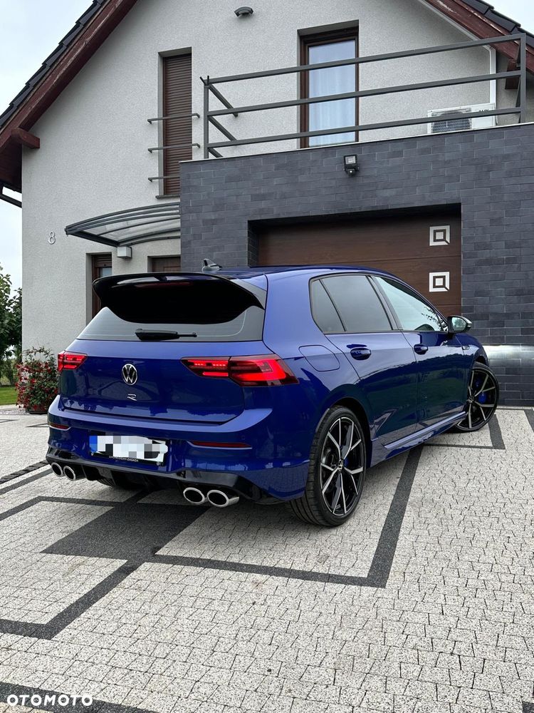 Volkswagen Golf - 6