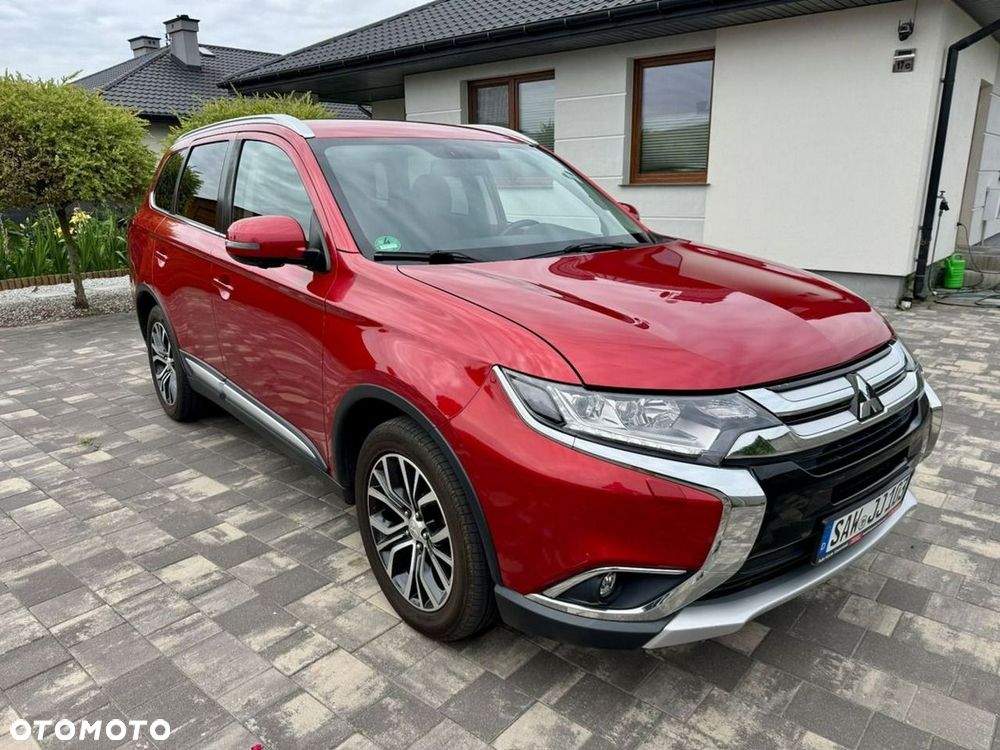 Mitsubishi Outlander - 1