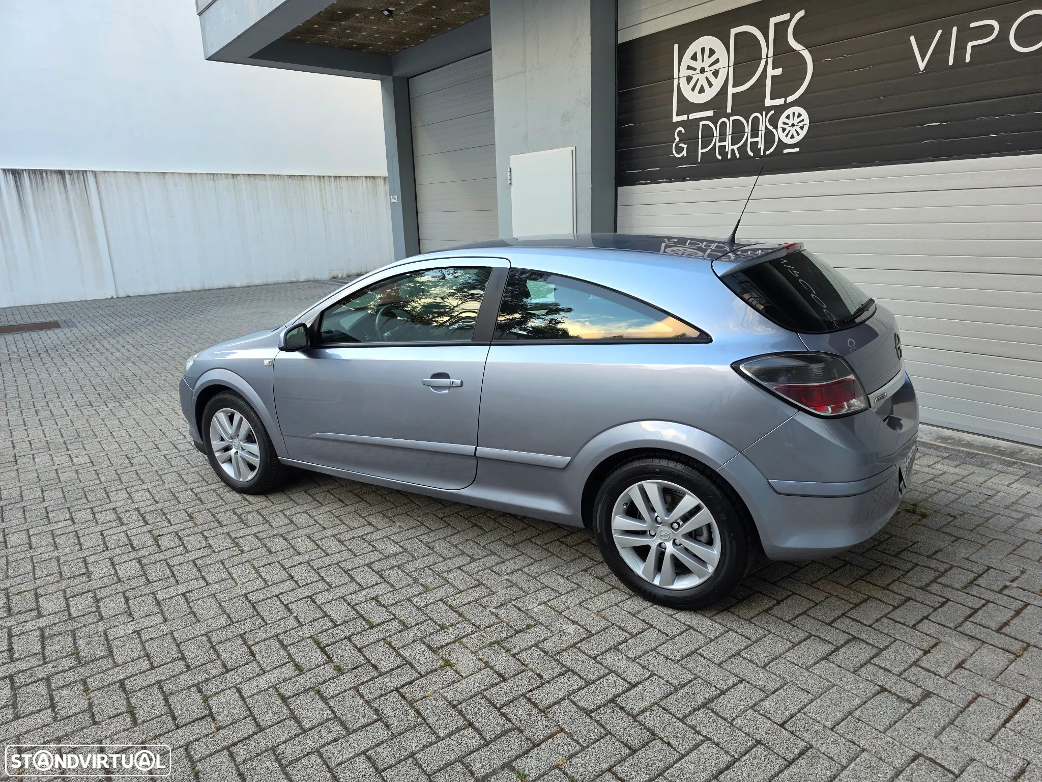 Opel Astra GTC 1.3 CDTi - 5