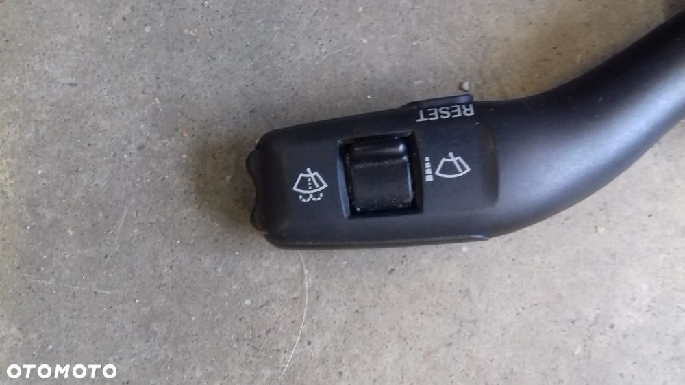 przełącznik wycieraczek sedan 4E0953503B A6 C6 3.2 FSI AUK - 2