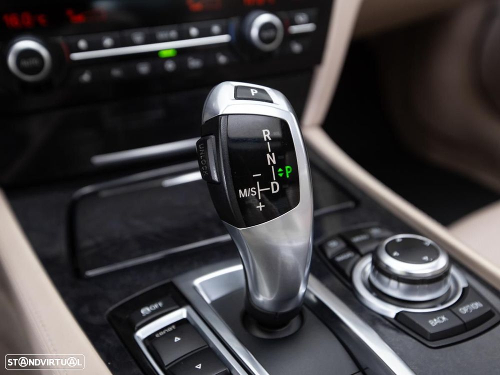 BMW 740 - 24