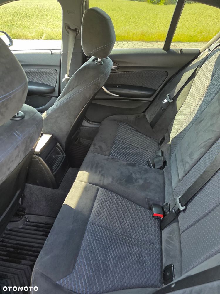 BMW Seria 1 120d - 17