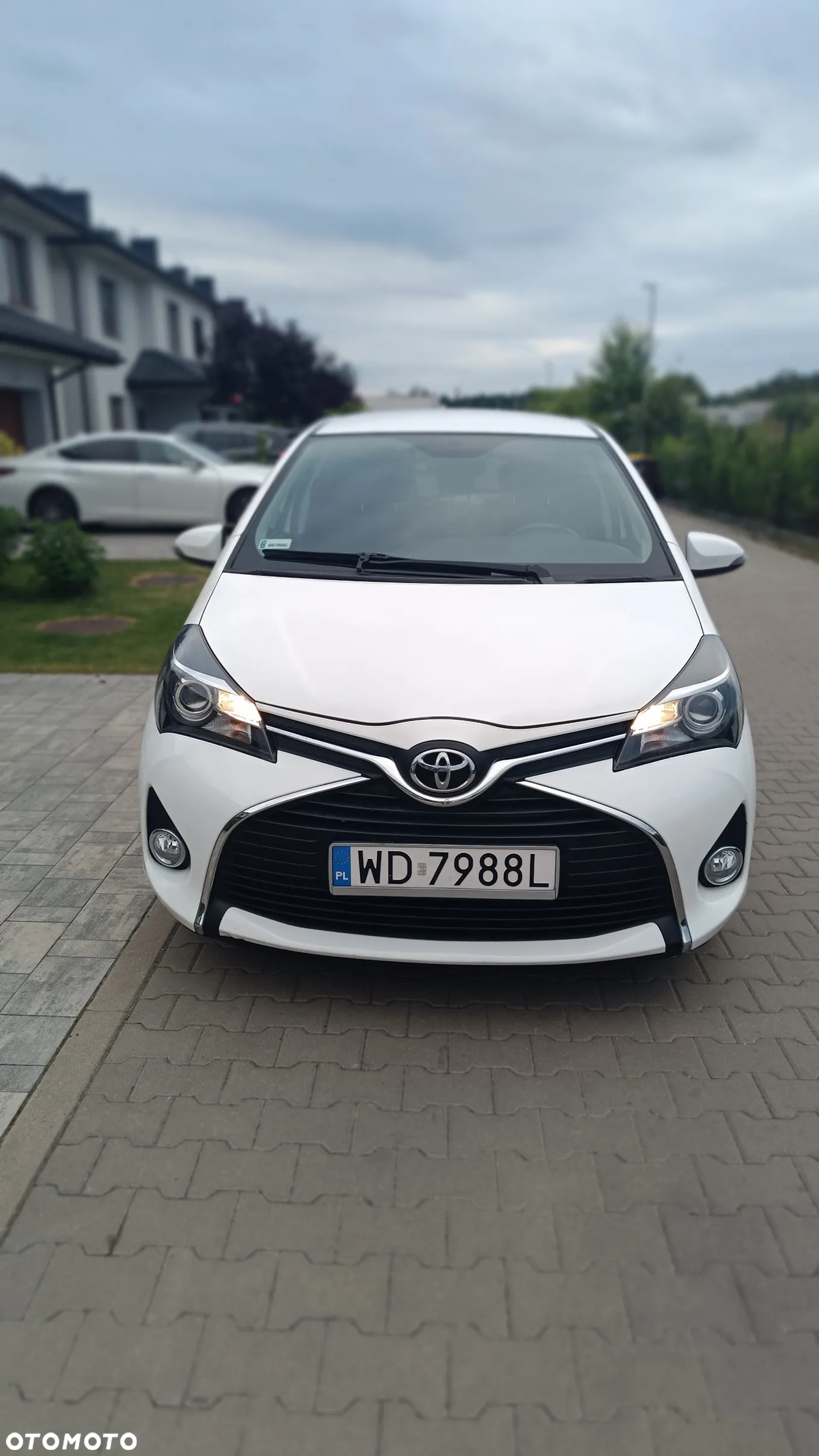 Toyota Yaris 1.33 Premium EU6 - 11
