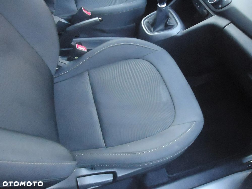 Hyundai i10 1.0 GO - 14