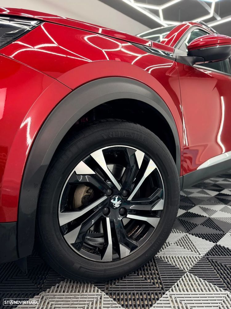 Peugeot e-2008 50 kWh Allure - 3