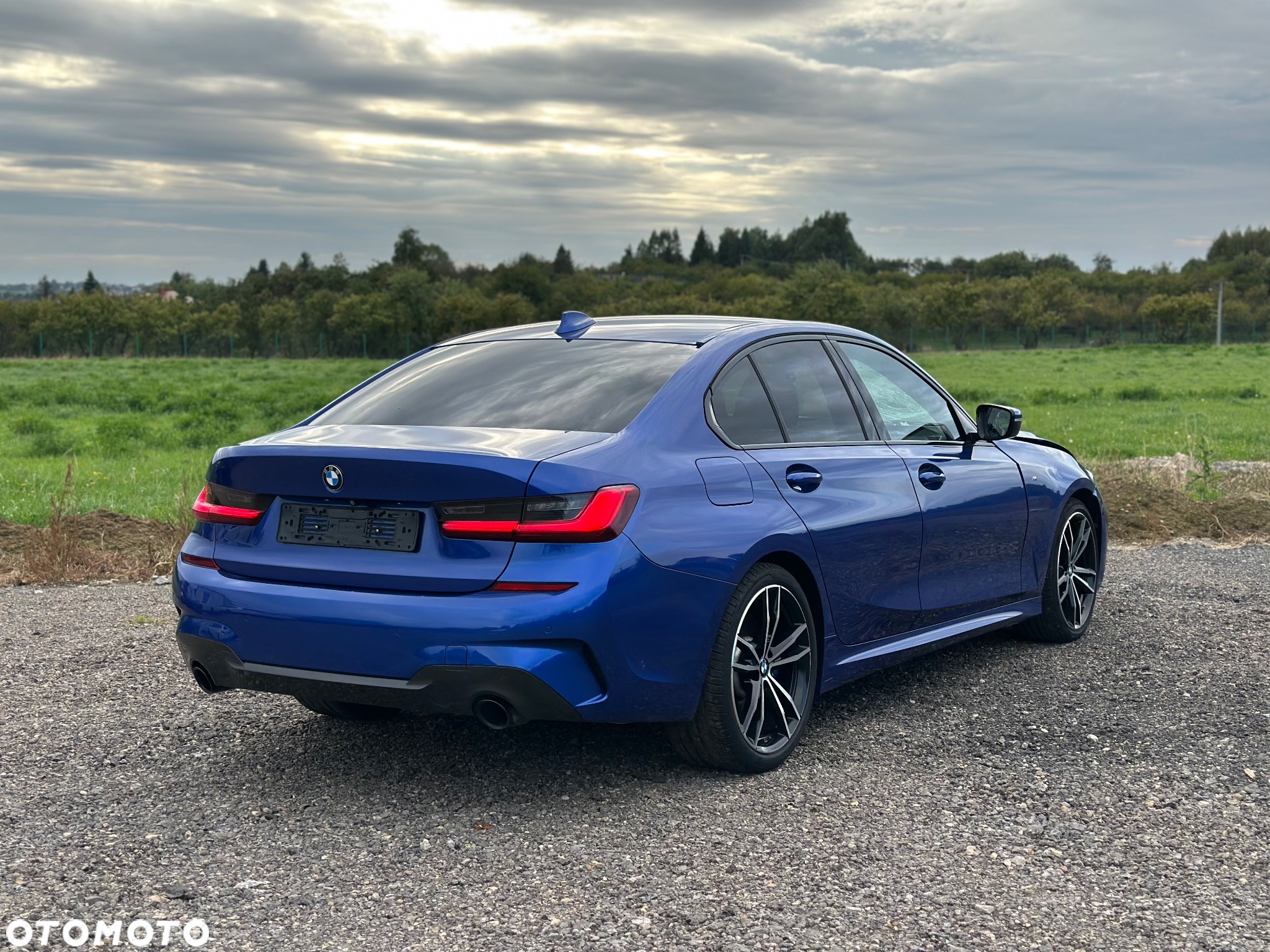 BMW Seria 3 330i M Sport - 15