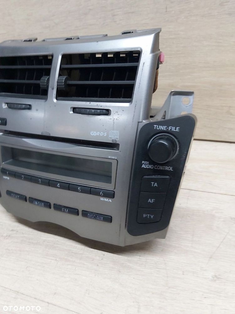 Toyota Yaris II LIFT Radio CD W13812 86120-0D520 - 3