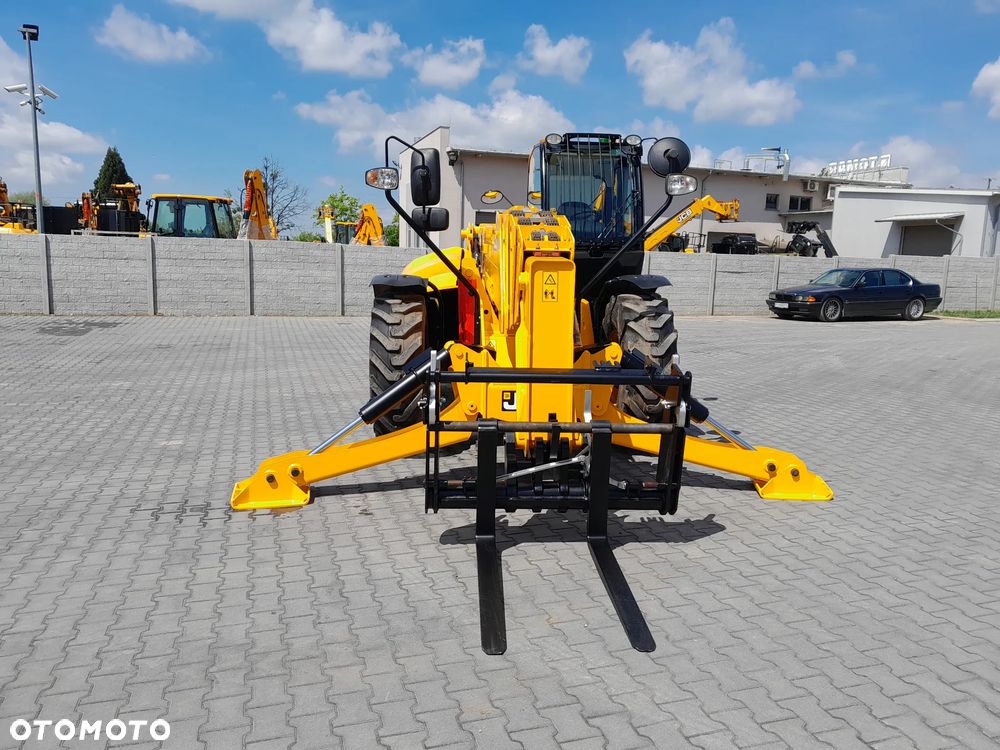 JCB 540-200 2023r - 4