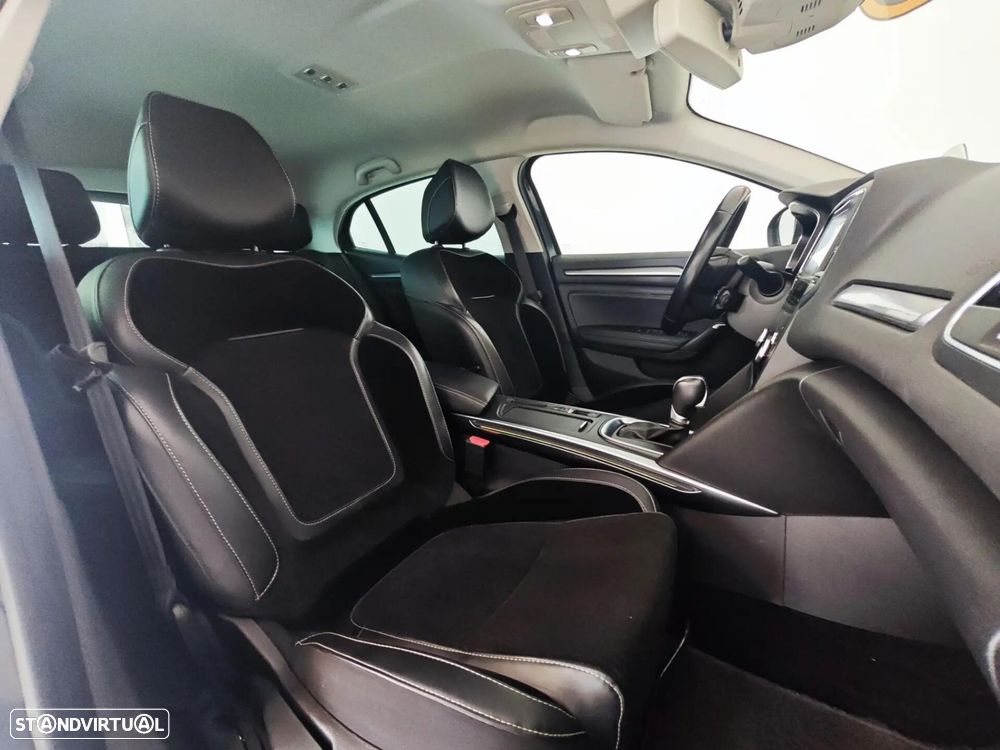 Renault Mégane ENERGY TCe 130 EDC INTENS - 28