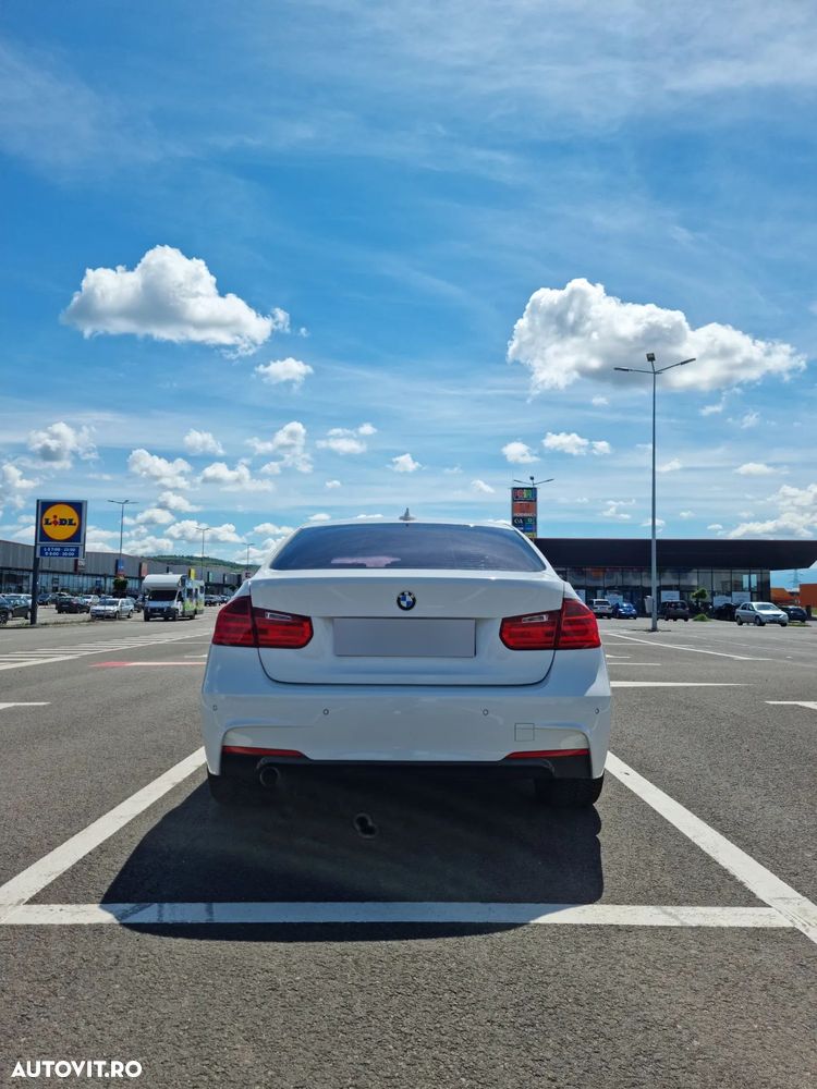 BMW Seria 3 318d xDrive Sport Line - 8