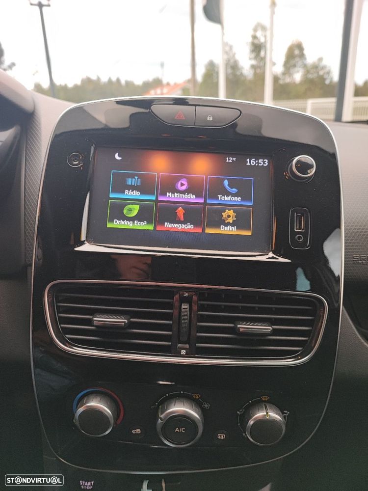 Renault Clio 0.9 TCe Limited - 16