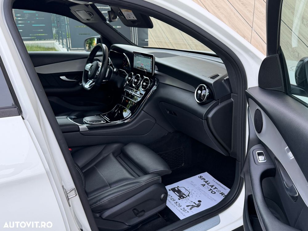 Mercedes-Benz GLC Coupe 220 d 4Matic 9G-TRONIC AMG Line Plus - 23