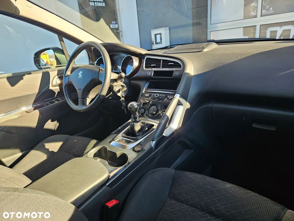 Peugeot 3008 1.6 THP Style - 11