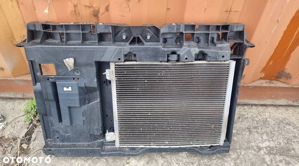 peugeot 2008 208 1.4 1.2 vti hdi pas przedni chłodnica wody wentylator - 1