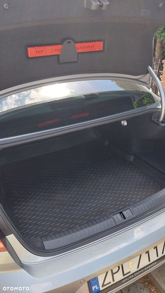 Volkswagen Passat - 8