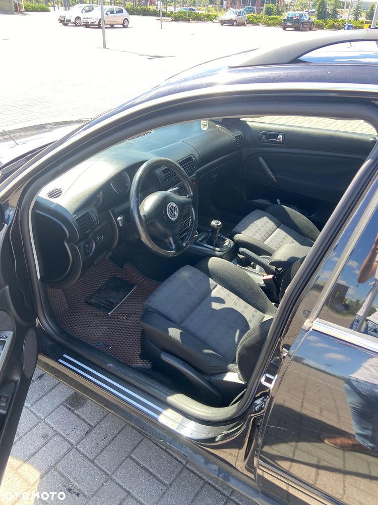 Volkswagen Passat 1.8T Comfortline - 11