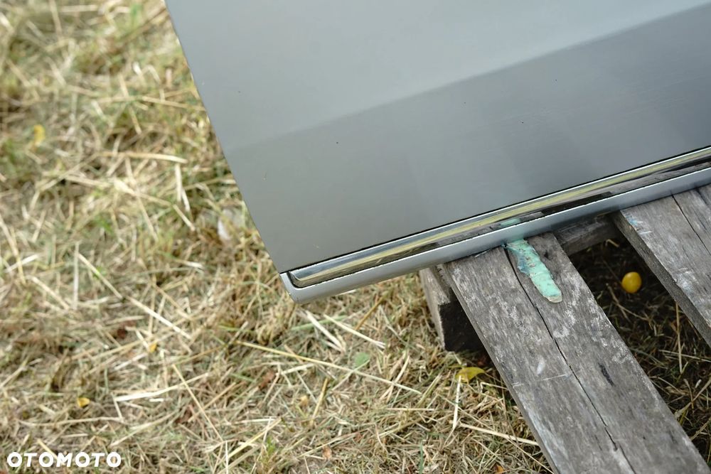 Drzwi przód przednie prawe VW Passat B7 Sedan LA7W - 4