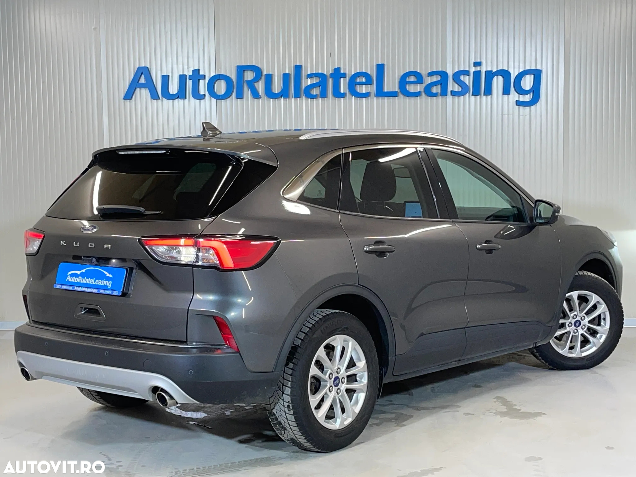 Ford Kuga 1.5 EcoBlue Aut. TITANIUM - 4