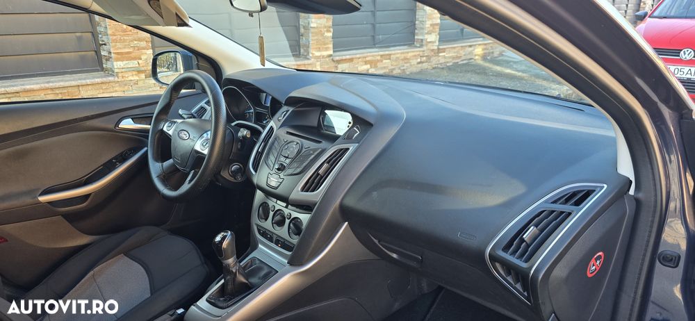 Ford Focus 1.0 EcoBoost Sport - 9
