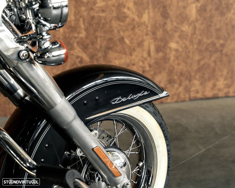 Harley-Davidson FLST Softail Deluxe - 25