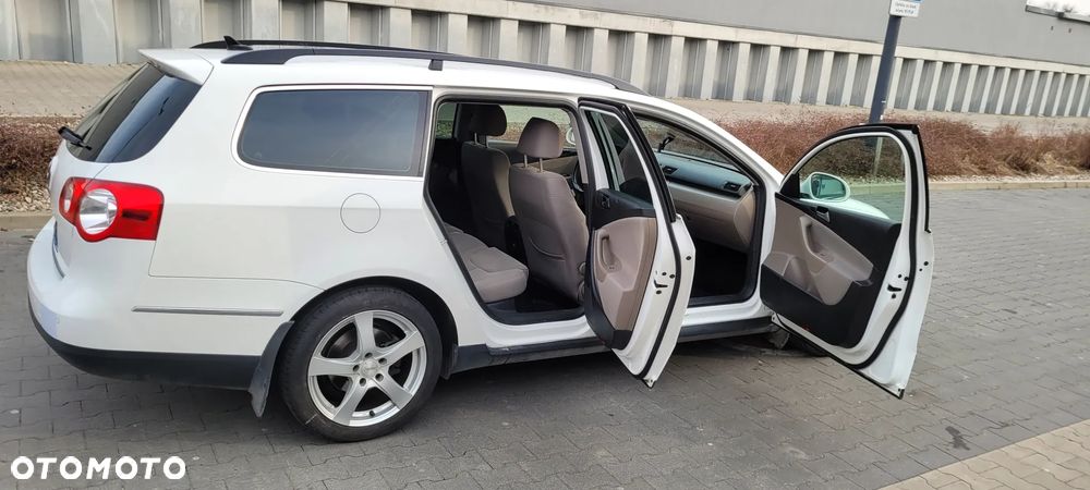 Volkswagen Passat 2.0 TDI DPF Highline - 2