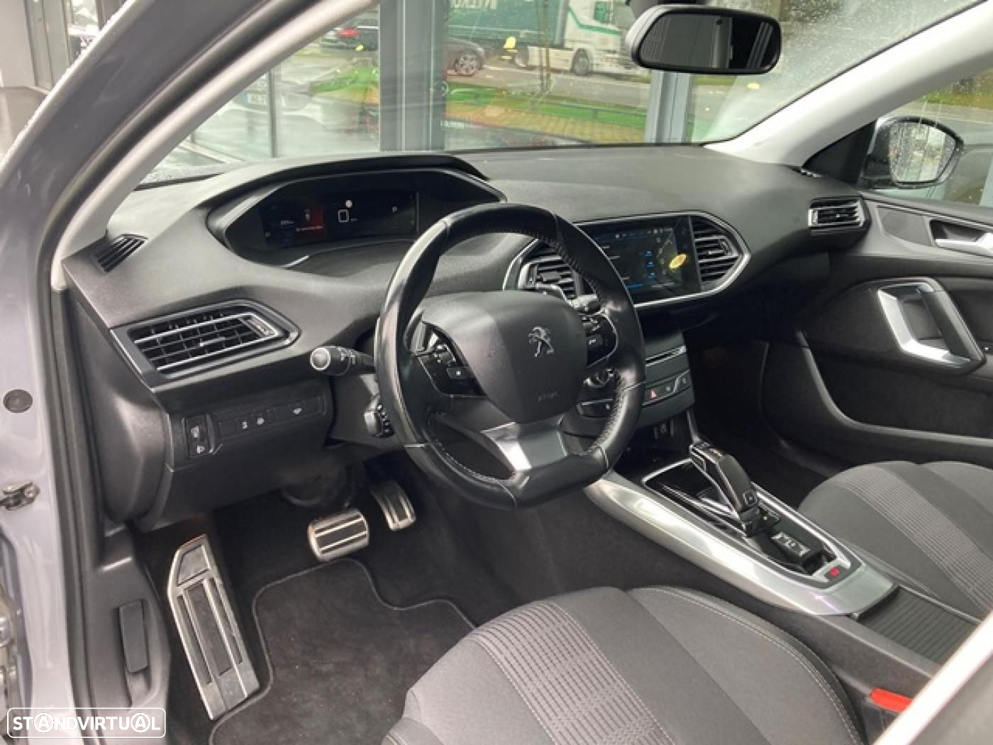 Peugeot 308 SW 1.5 BlueHDi Allure EAT8 - 12