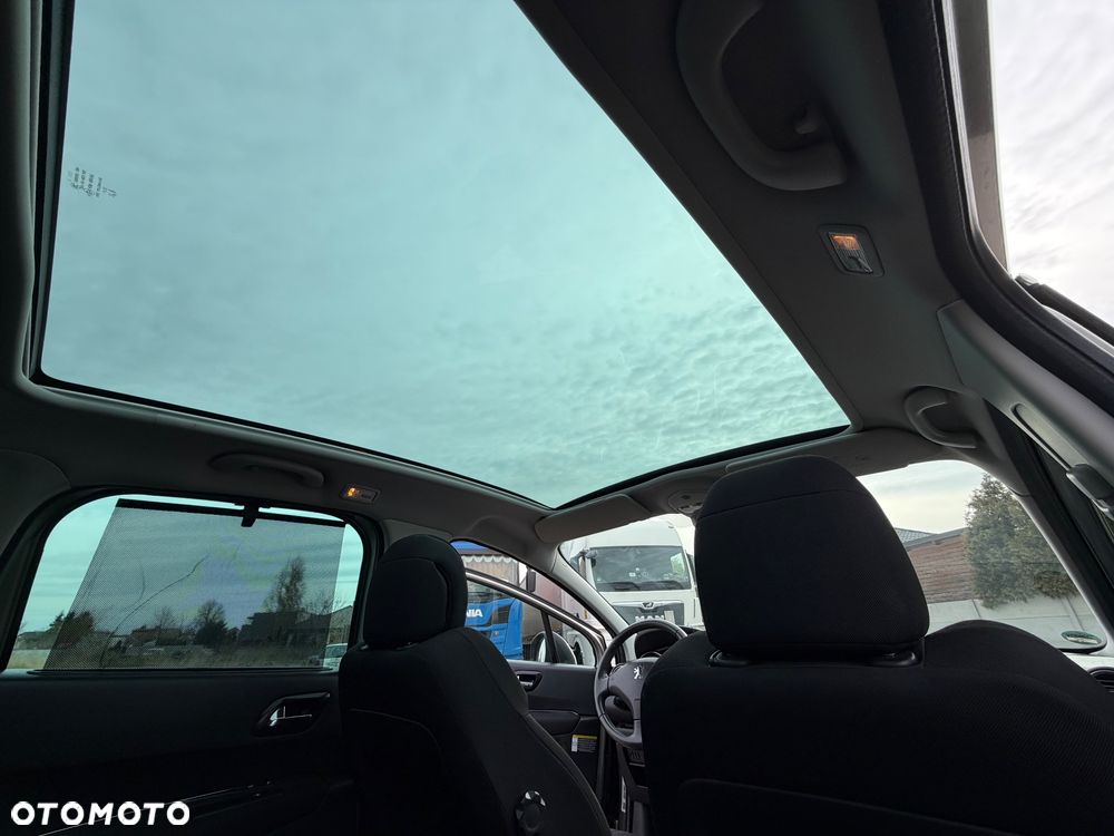 Peugeot 3008 HDi 115 Allure - 13