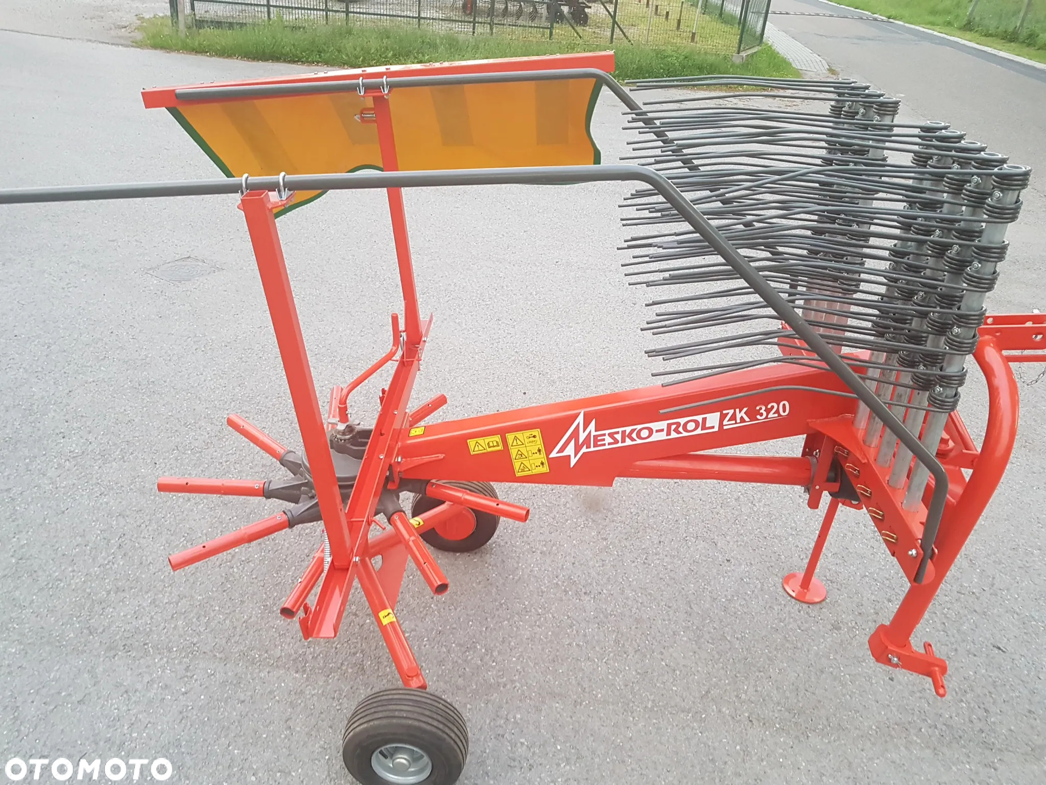 Mesko-Rol Zgrabiarka karuzelowa 3,2 m Z-320 - 2