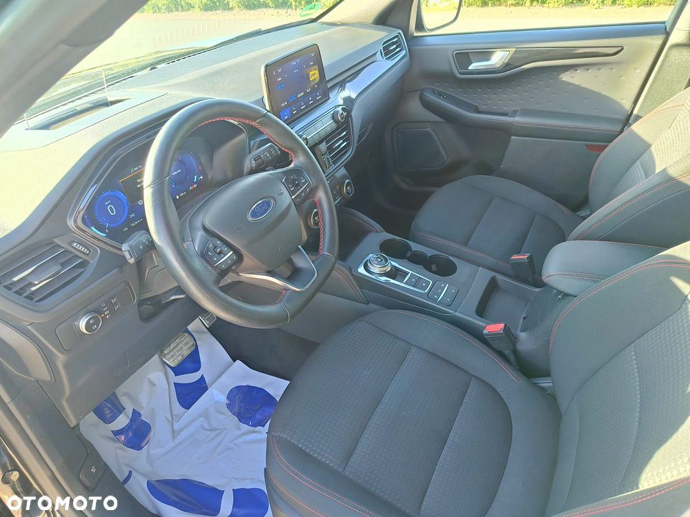 Ford Kuga - 13