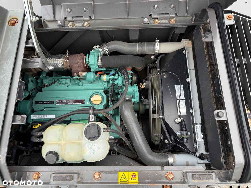 Volvo EC 140 EL - 26