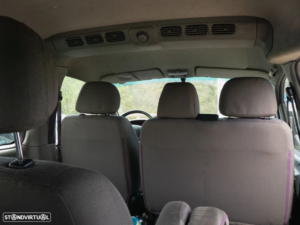 Hyundai h1 - 6