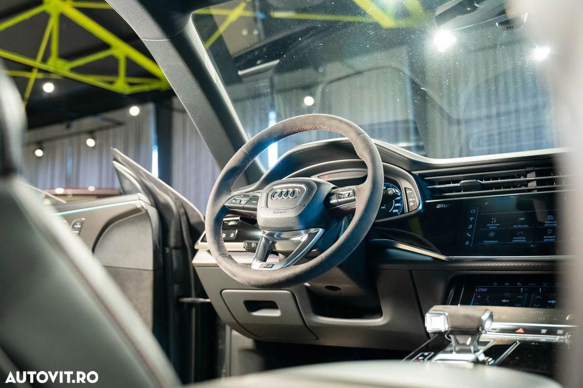 Audi RS Q8 - 19