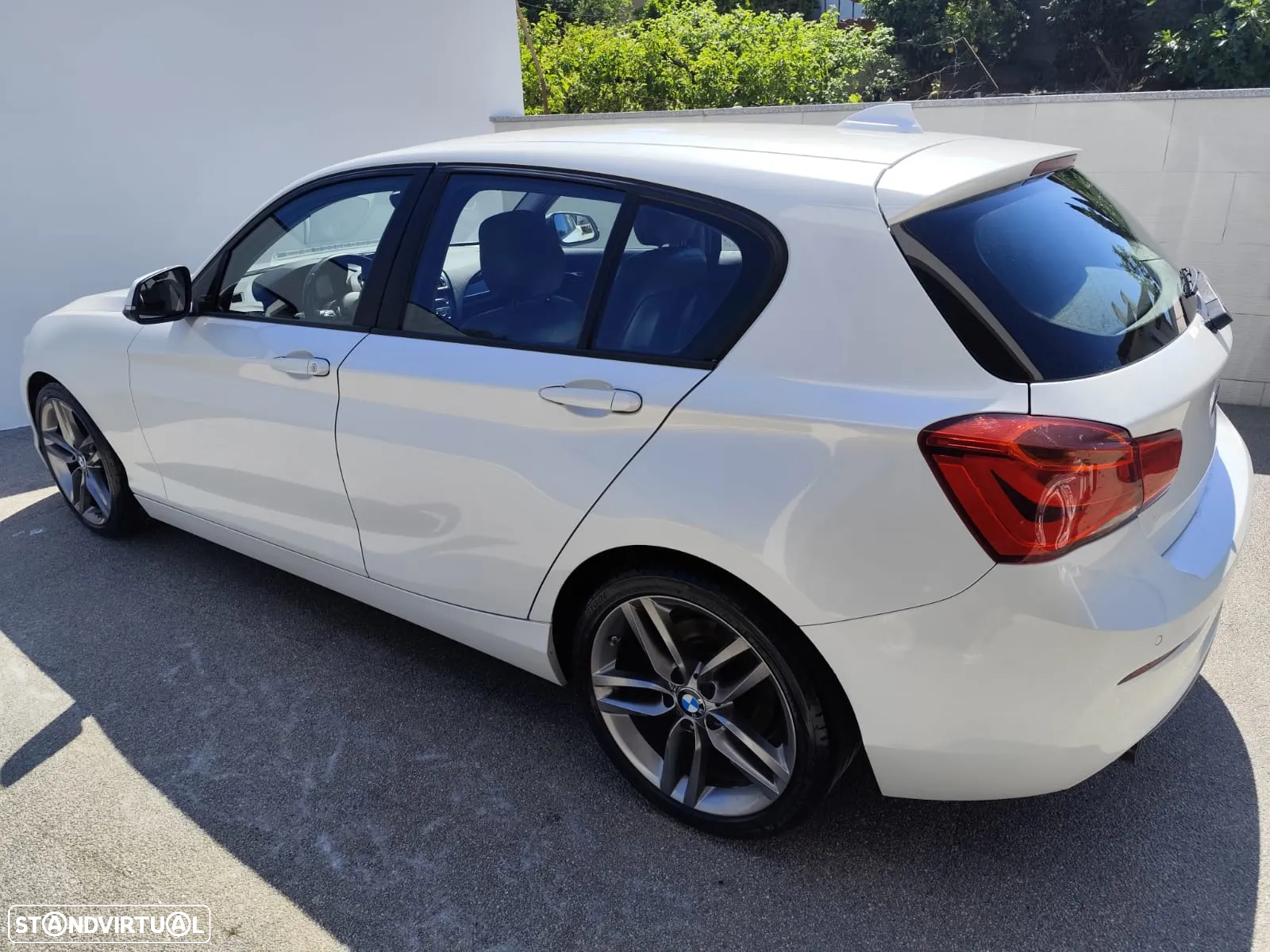 BMW 116 d Corporate Edition M - 3