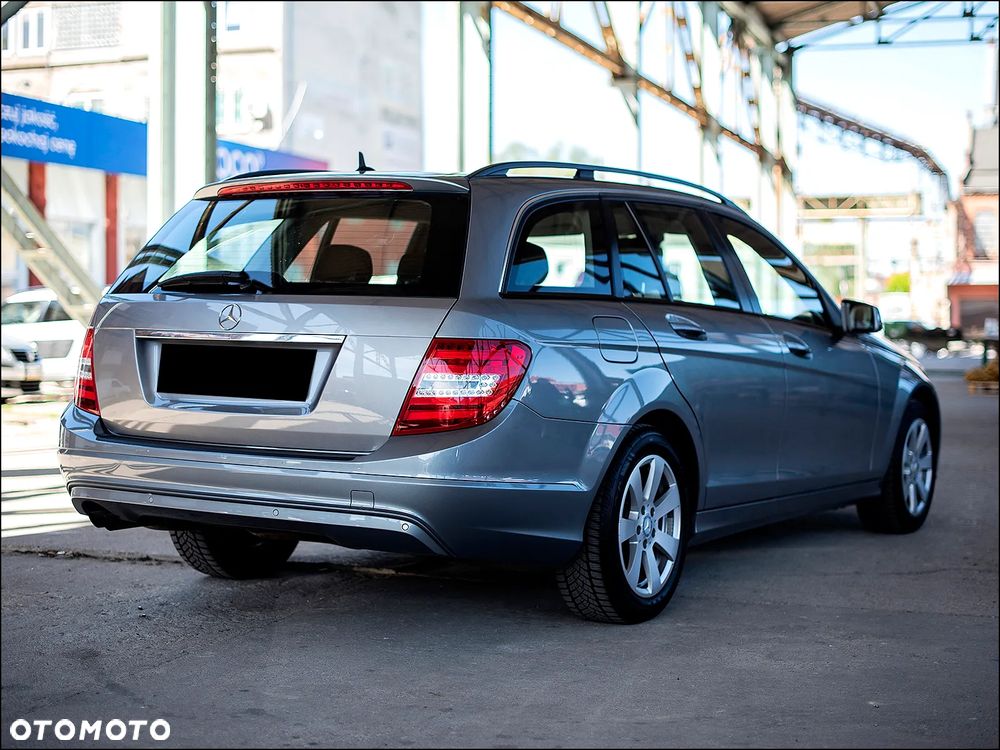 Mercedes-Benz Klasa C 180 (BlueEFFICIENCY) Elegance - 8