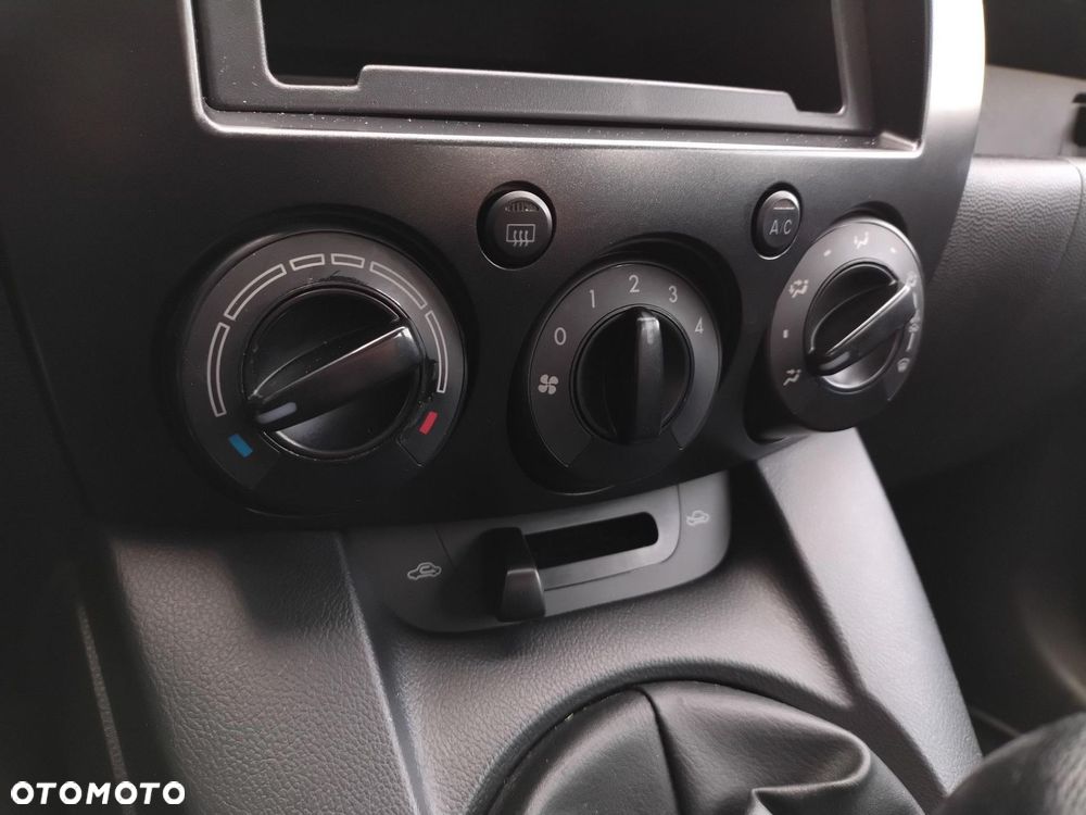 Mazda 2 1.3 Comfort - 13