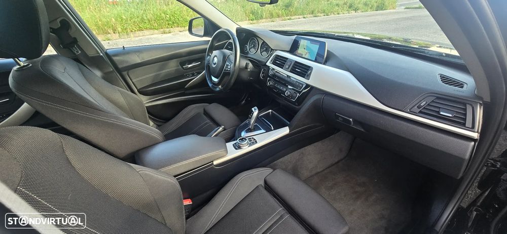BMW 320 d Aut. Sport Line - 6
