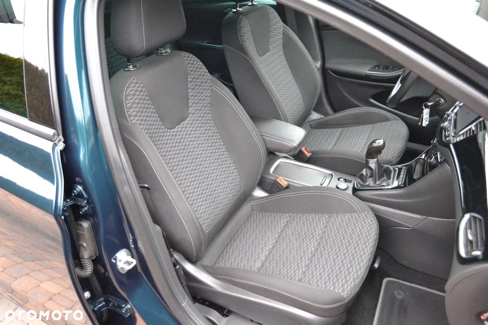 Opel Astra 1.4 T Enjoy - 27