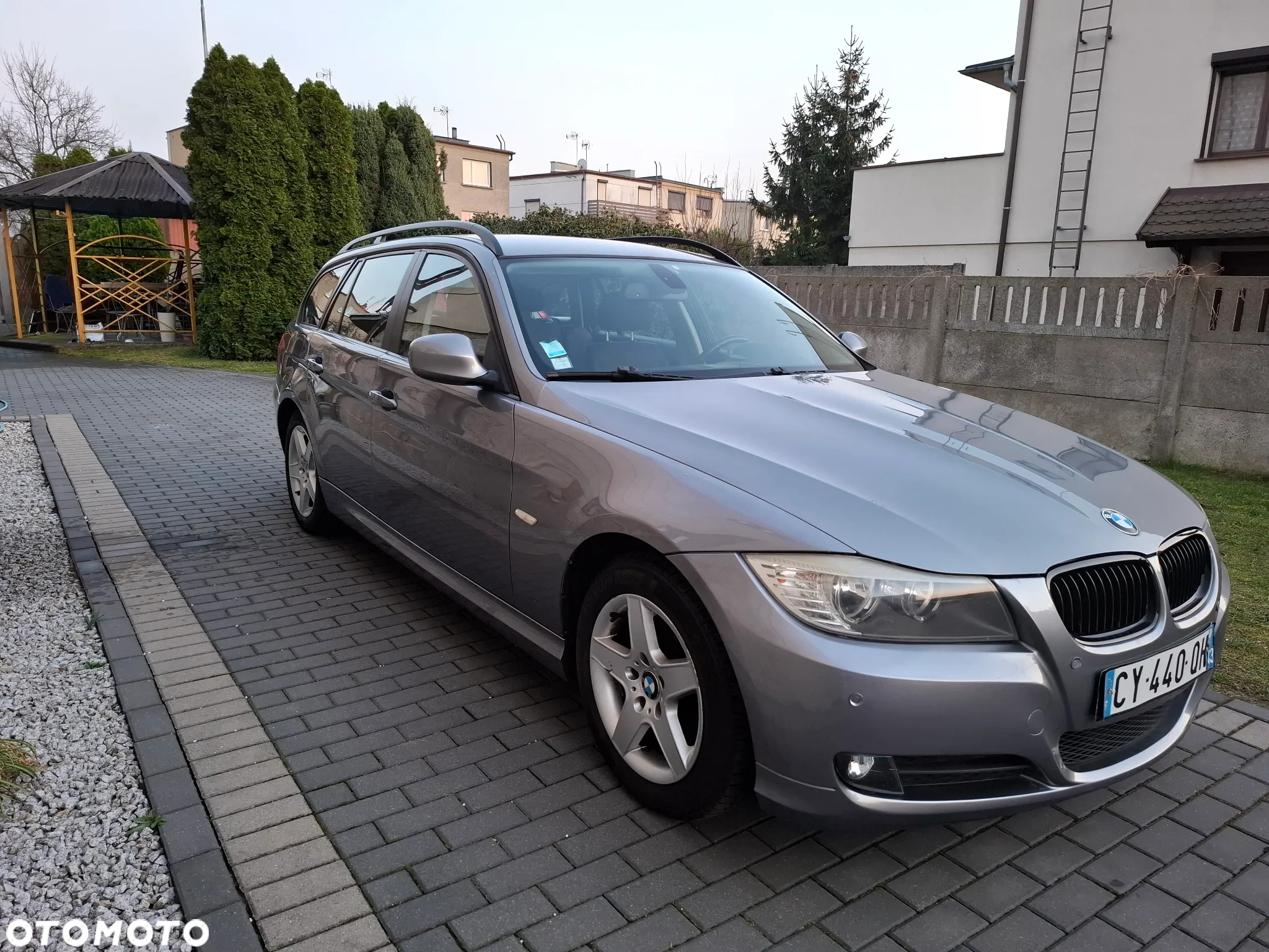 BMW Seria 3 318d DPF Touring - 9