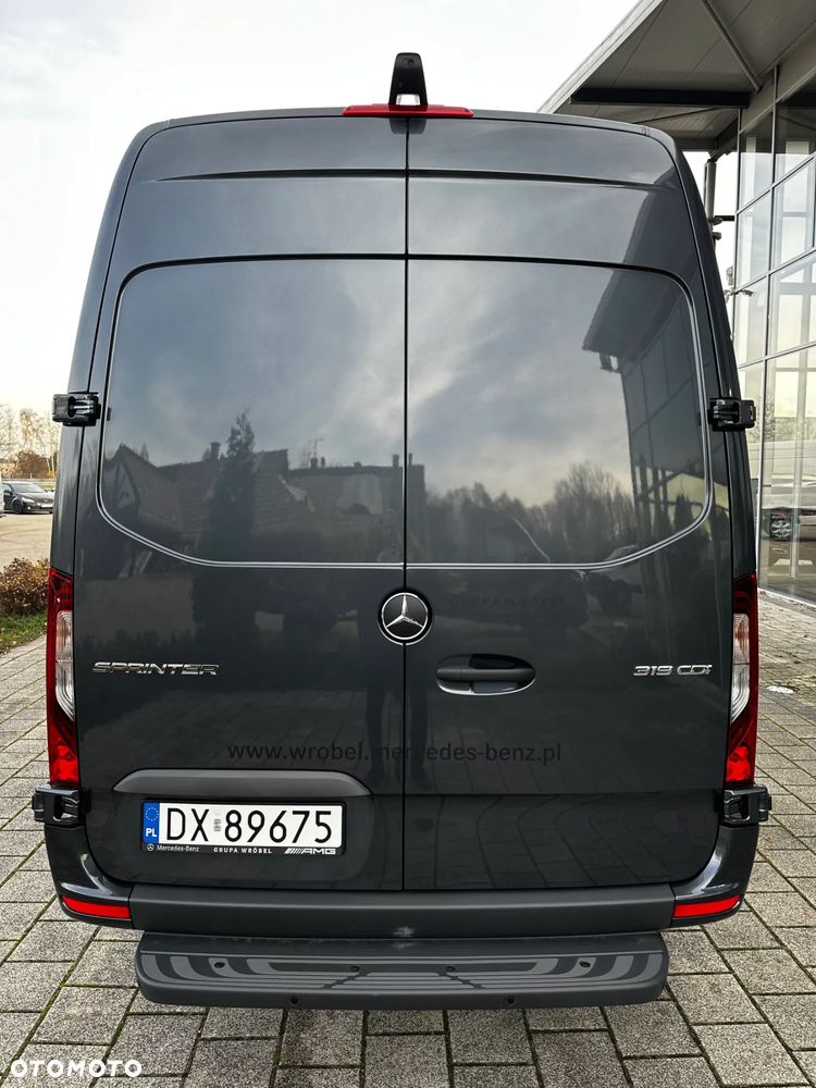 Mercedes-Benz Sprinter - 7