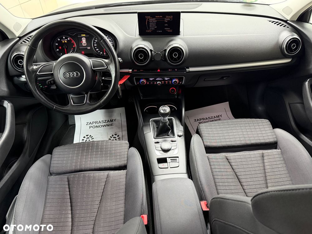 Audi A3 Sportback 1.4 TFSI Ambiente - 22