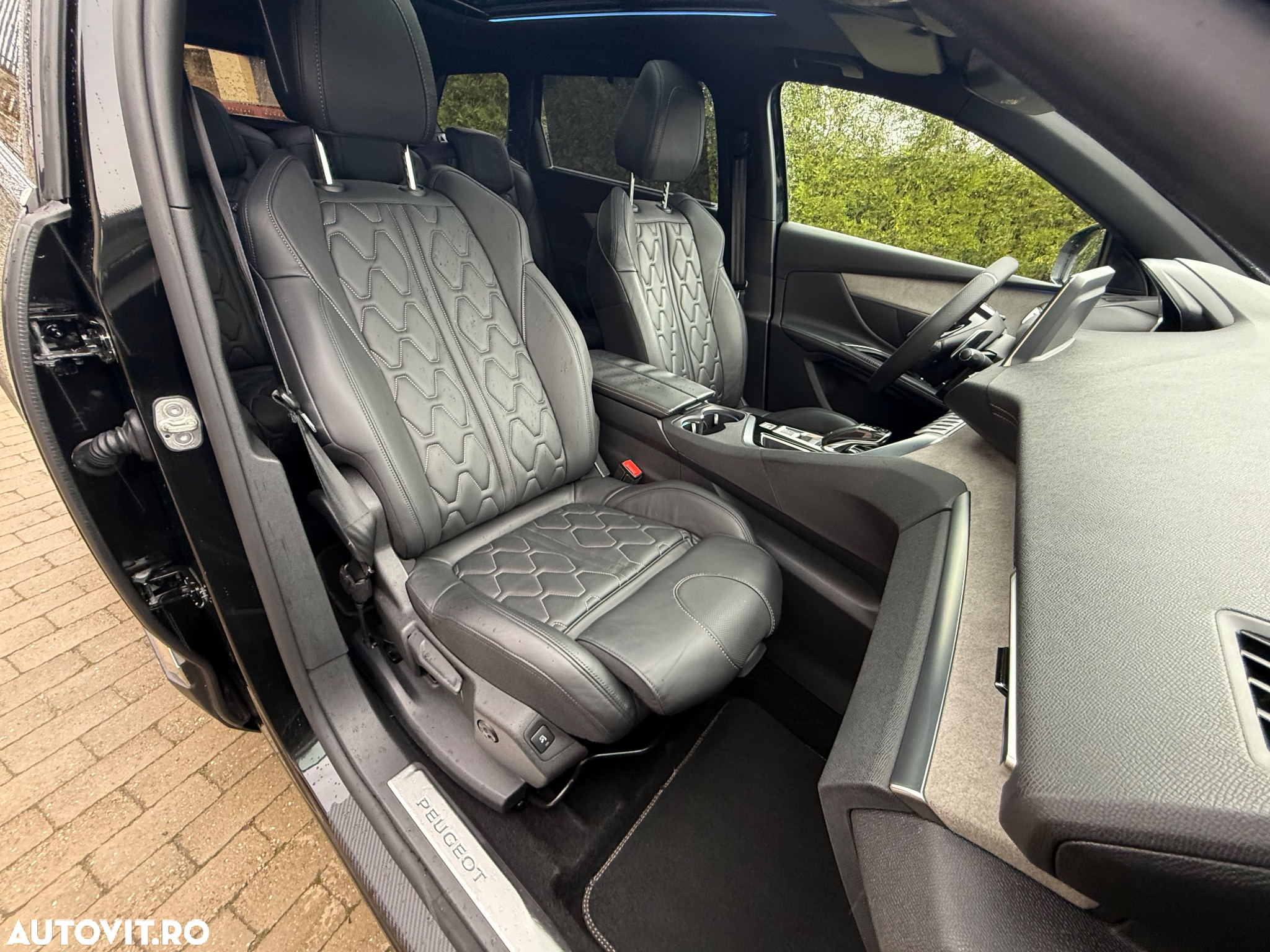 Peugeot 5008 2.0L BlueHDI EAT8 S&S GT Pack - 21