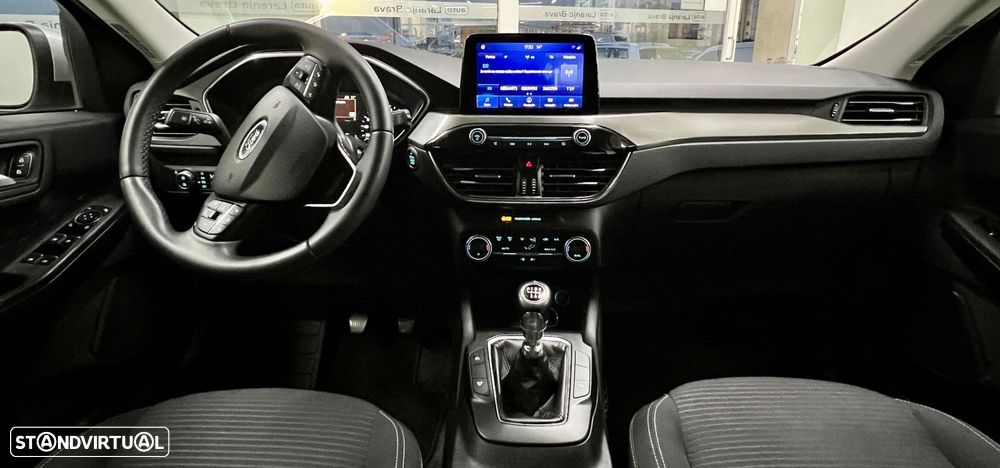 Ford Kuga 1.5 TDCi EcoBlue Titanium - 4