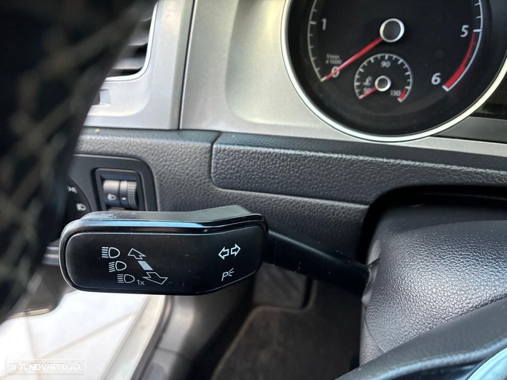 VW Golf 1.6 TDi BlueMotion Trendline - 13