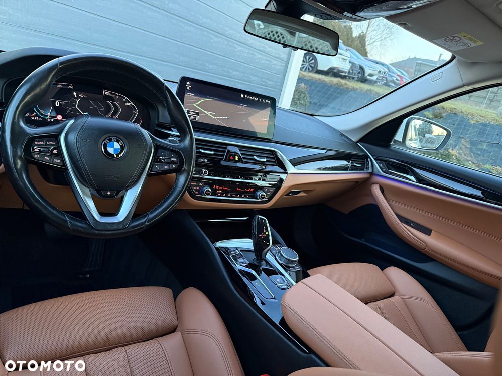 BMW Seria 5 520d M Sport Edition - 33