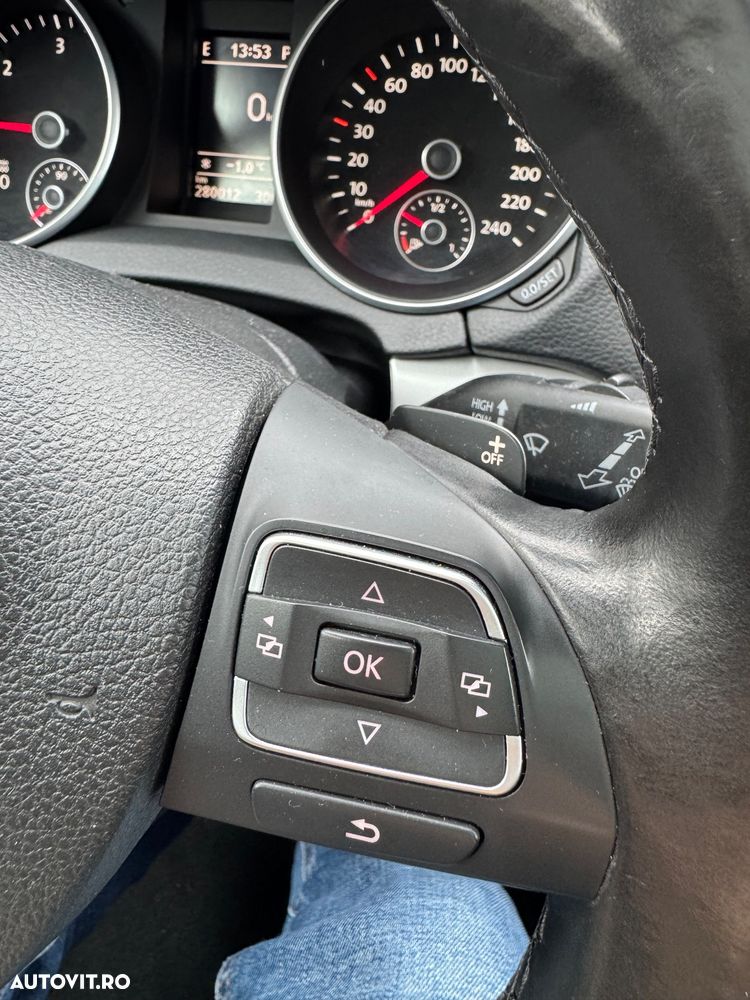 Volkswagen Golf 1.6 TDI DPF DSG Comfortline - 12