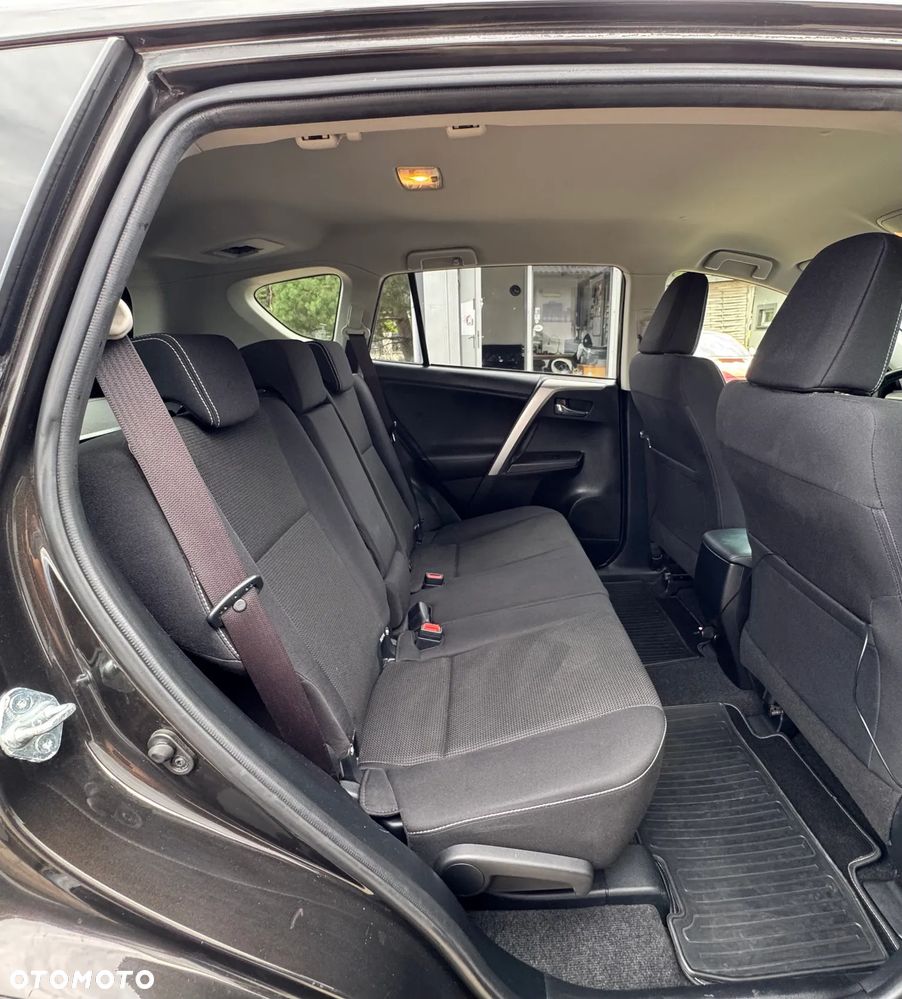 Toyota RAV4 - 22